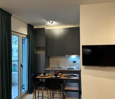 Maini Apartamento | Saly Apart