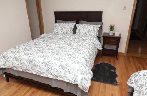 Niagara Falls Casa | sameena naveed vacation home
