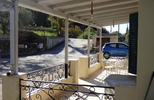 Parelioi Apartamento | Samoilis cottage