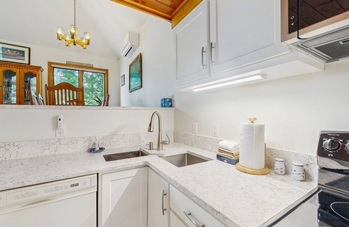 Gilford Condominio | Samoset Condo w/ beach, tennis, game room & views