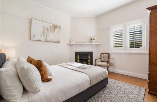 Orange Casa | Sampson Cottage - Historic Charm