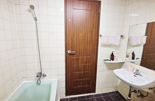 Changwon Hotel | Samwoojang Motel