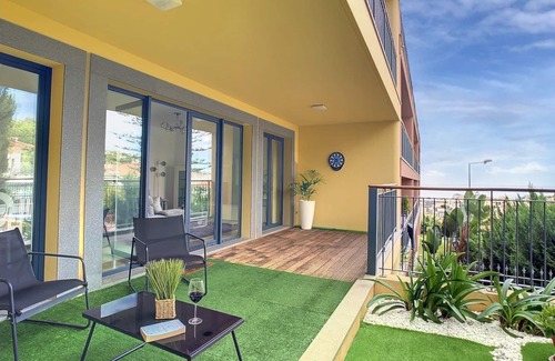 Santa Luzia Apartamento | Samya Apartment by LovelyStay