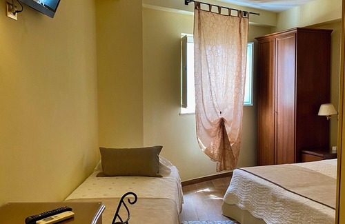 Isola del Borgo Antico Cama Y Desayuno | San Andrea Degli Armeni B&B di Charme - Dimora Storica