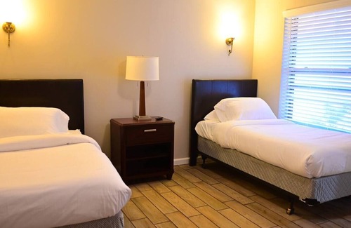 Universal City Casa | San Antonio: Fully Furnished 4BR Perfect for FAMS!