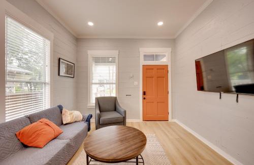 Southtown Casa | San Antonio Home 2 Mi to Dtwn, Swim Spa!