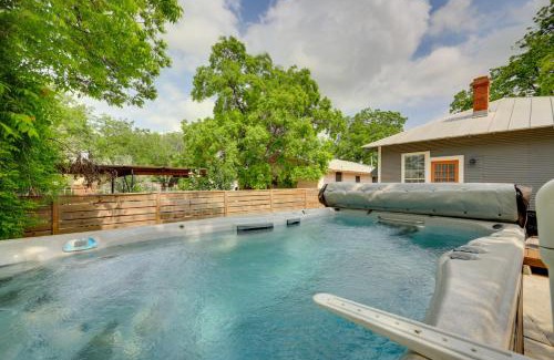 Southtown Casa | San Antonio Home 2 Mi to Dtwn, Swim Spa!