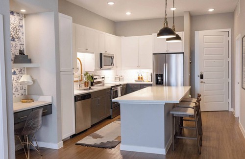 Tobin Hill Apartamento | San Antonio RIVER WALK Retreat inside THE HISTORIC PEARL, 2 BR loft FREE parking