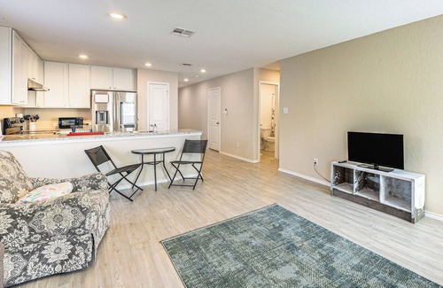 Southside Cabaña | San Antonio Vacation Rental: 3 Mi to Lackland AFB