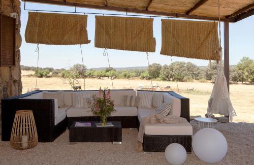Mejorada Casa | San Benito, finca privada cerca de Gredos con piscina