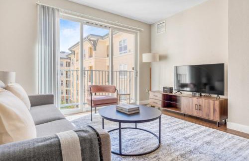 San Bruno Apartamento | San Bruno 2BR w Pool Gym WD nr highways SFO-931