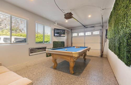North Clairemont Casa | San Diego Chill House with Jacuzzi-Golf-Game Room