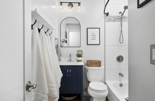 Serra Mesa Casa | San Diego Homestay A