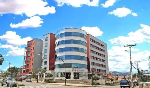 Huayna-Cápac Apartamento | San Diego Suites Confort, Vista & Estacionamiento en Cuenca