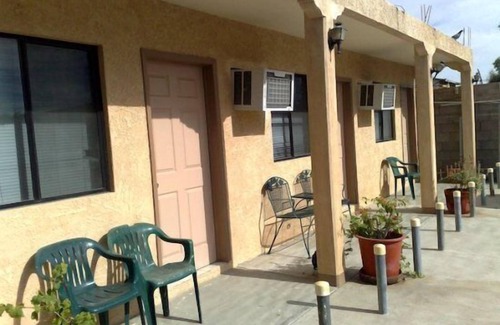 Primera Sección Apartamento | San Felipe Rental Studio #1 FREE WIFI AND CABLE TV