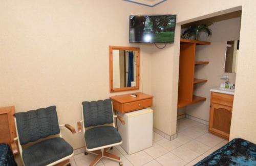 Primera Sección Cabina | San Felipe Rental Studio 3 FREE WIFI AND CABLE TV