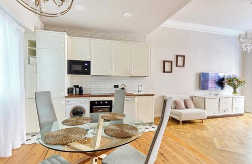 Centro de Pamplona Apartamento | San Fermín desde el corazón de Pamplona: Elegante apartamento en pleno centro