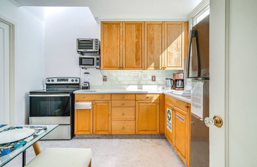 Sunset District Casa | San Francisco Home ~ 1 Mi to Golden Gate Park!