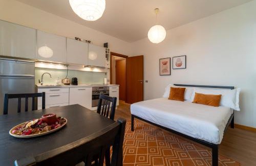 Como Apartamento | San Giovanni Orange Studio by Wonderful Italy