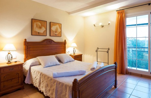 Sant Josep de sa Talaia Chalet De Esquí | Ca na Catalina Villa situada en Zona Tranquila, y cerca de la Playa den Bossa.