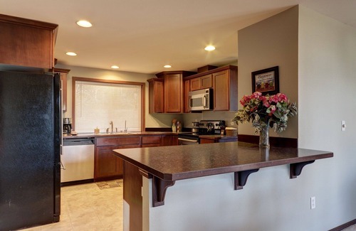 Friday Harbor Casa | Waterfront Paradise, Private Beach House, Family Fun!