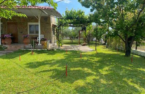 Nea Propontida Casa | San Mamas Seaside Cottage-House, Large Garden and Caravan