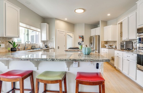 Lake San Marcos Casa | San Marcos Getaway w/ Deck & Lake Views!