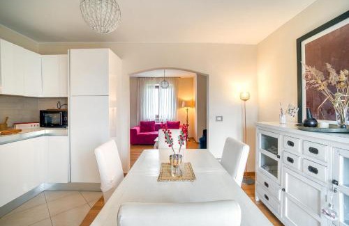 Badiola Apartamento | San Martino in campo bright apartment with parking