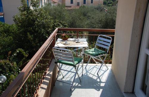 Arma di Taggia Apartamento | San Michele