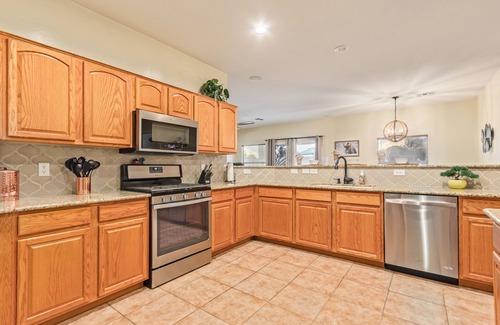 Rancho Bella Vista Casa | San Tan Super Sparkling Pool/Slide Home! 30 Night Min.