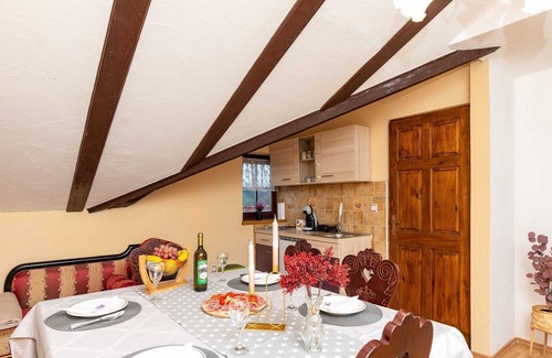 Donja Stubica Casa | San Vinogradara - One Bedroom Holiday Home With Hot Tube