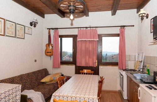 Donja Stubica Casa | San Vinogradara - One Bedroom Holiday Home With Hot Tube