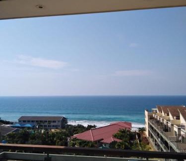 Winklespruit Apartamento | Sancta Maria 10 - Ultimate in luxury & majestic sea views includes private entertainment deck - Free wifi