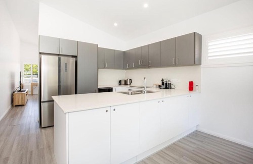 Sanctuary Point Casa | Sanctuary Blue Pet Friendly 5 Mins to Hyams Beach