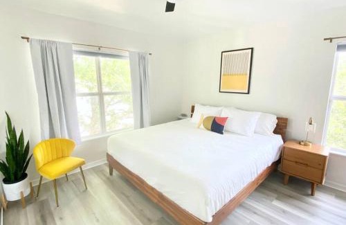 Gainesville Casa | Sanctuary Gainesville Bright 2 BR King Condo