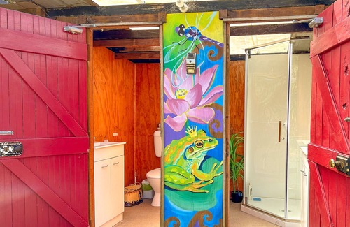 Matapouri Cabina | Sanctuary Springs - Sandy Bay Retreat