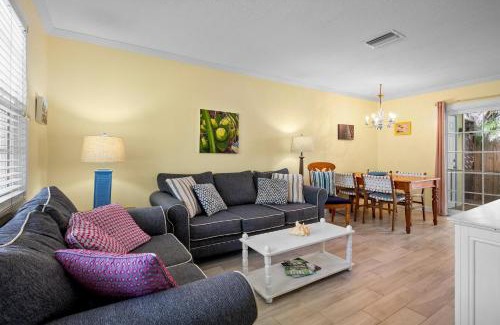 Anna Maria Casa | Sand And Sea 109 A