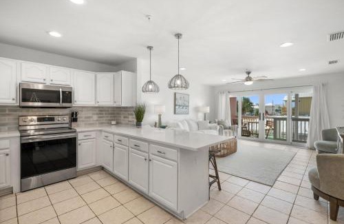 Mexico Beach Casa | Sand Buckets Unit B, Ocean View Beach Townhouse