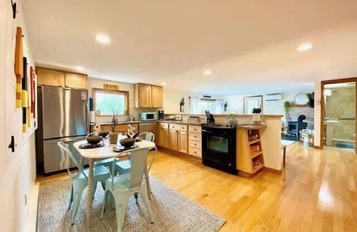 Corea Casa | Sand Cove Cottage-New!