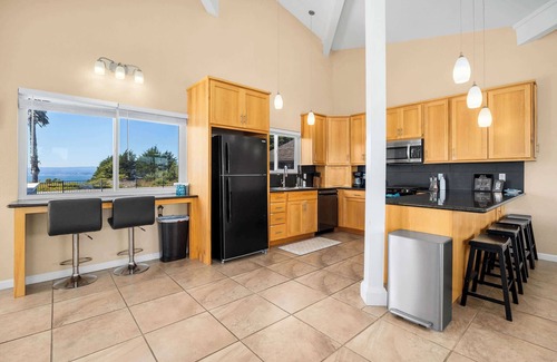 La Selva Beach Casa | Sand Dollar Beach Home - Stunning views!