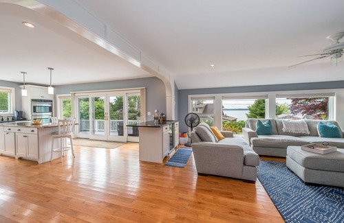 Mid-Coast and Islands Casa | Sand Dollar - Capture stunning sunsets from this beautiful ocean view home