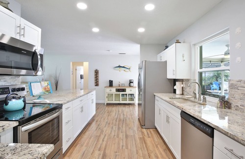 West Bradenton Casa | Sanddollar - Casa recientemente renovada con piscina privada de agua salada, climatizada, wifi gratis