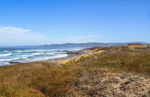Fort Bragg Hotel | Sand Dollar Suite