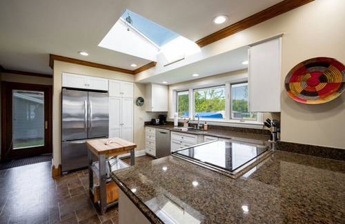 Onsted Casa | Sand Lake Getaway *Lakefront!!*