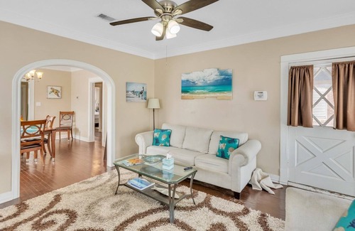 San Jacinto Cabaña | Sand of Time Cottage (2-Bedroom) - Pets Allowed by RedAwning