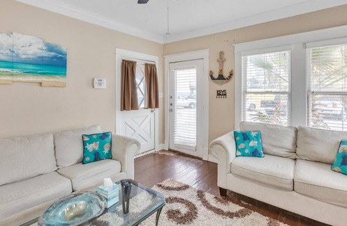 San Jacinto Cabaña | Sand of Time Cottage (2-Bedroom) - Pets Allowed by RedAwning