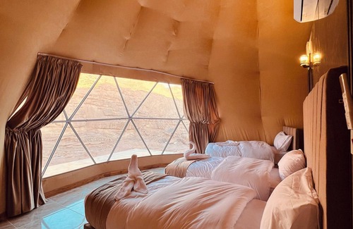Wadi Rum Hotel | Sand star camp