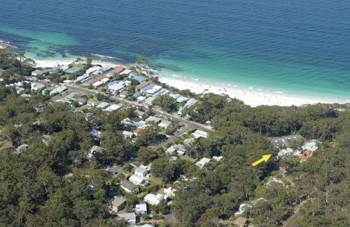 Hyams Beach Casa | Sand Water at Hyams Beach