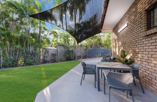 Nightcliff Casa | Sandalwood Oasis Tropical Serenity near Waterfront