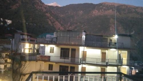 Bhagsu Nag Casa | Sandeep homestay
